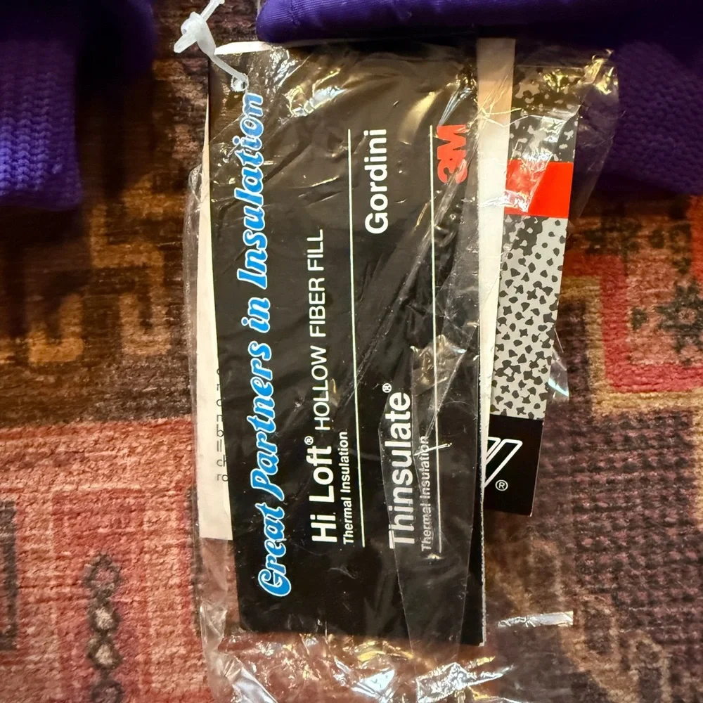 NWT Vintage Gordini Women's Heattrap Mittens in 80’s 90’s Purple and Black